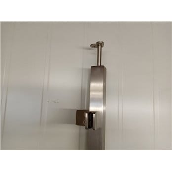 Słupek narożny -stal nierdzewna 40x40x2mm - 4 uchwyty szkła (montaż płaski)