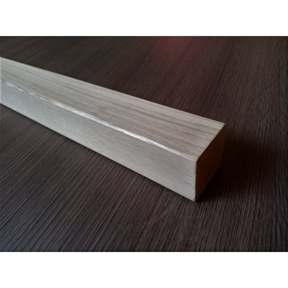 Poręcz  dębowa 40x40mm (długości 1 cm)