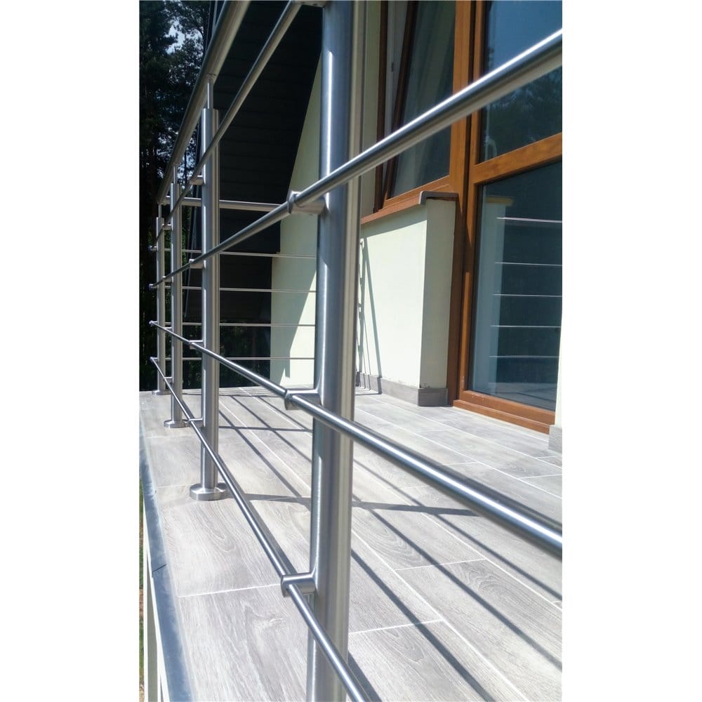 Balustrada balkonowa stal nierdzewna 42,4x2 mm 4 wypełnienia poziome (montaż płaski)